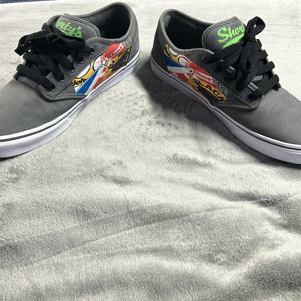 Cumstomized Vans Atwood - Picture 2 of 5